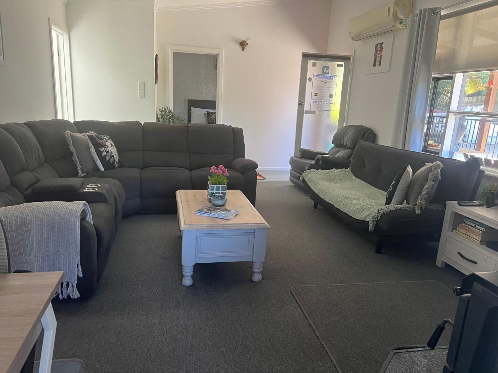 Longhorn Ranch Apartments Orbost Eksteriør billede